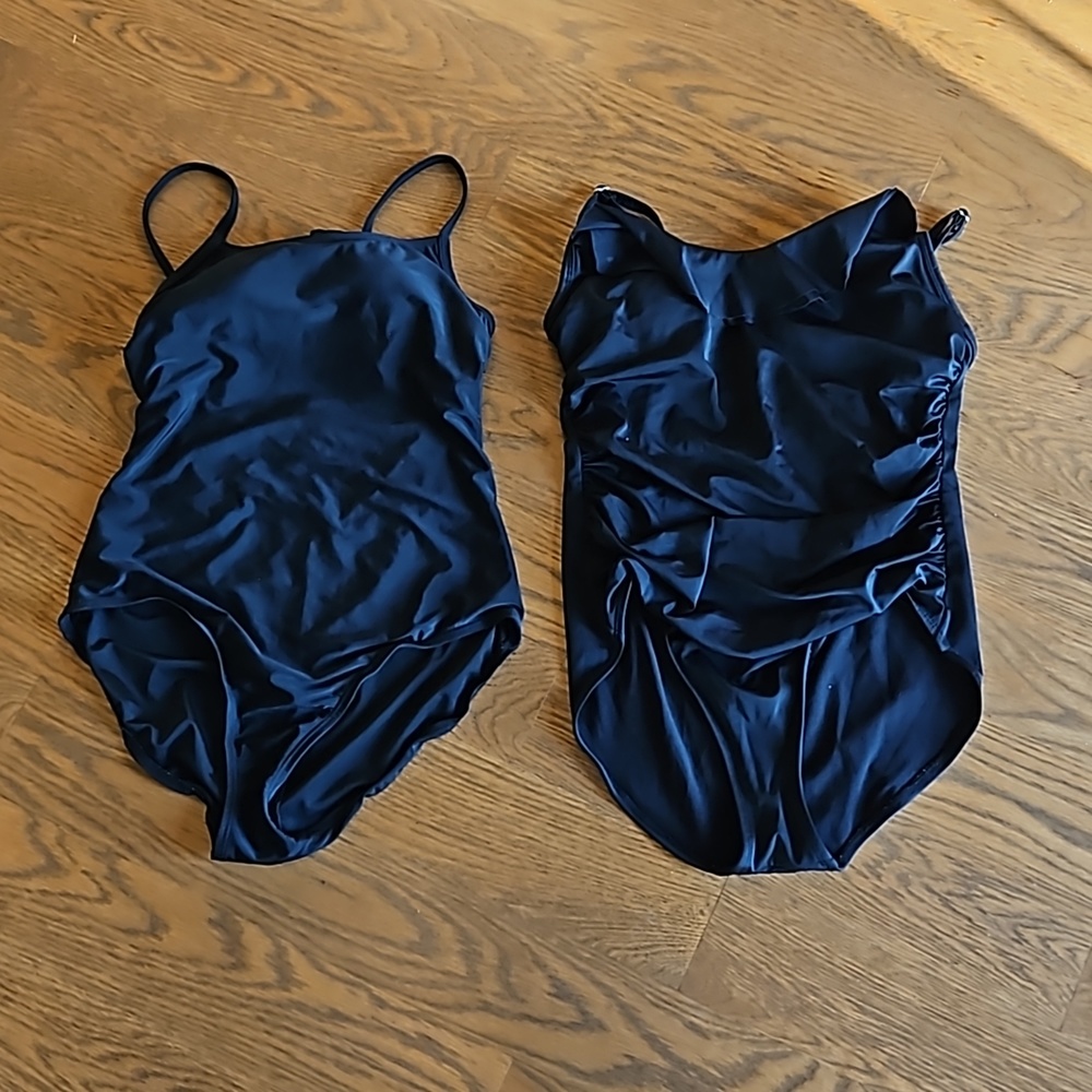 Catalina Black swim suit lot size Medium M Excellent one piece